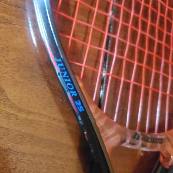 Mizuno JR 25 Tennis Racket - Picture 4 of 14